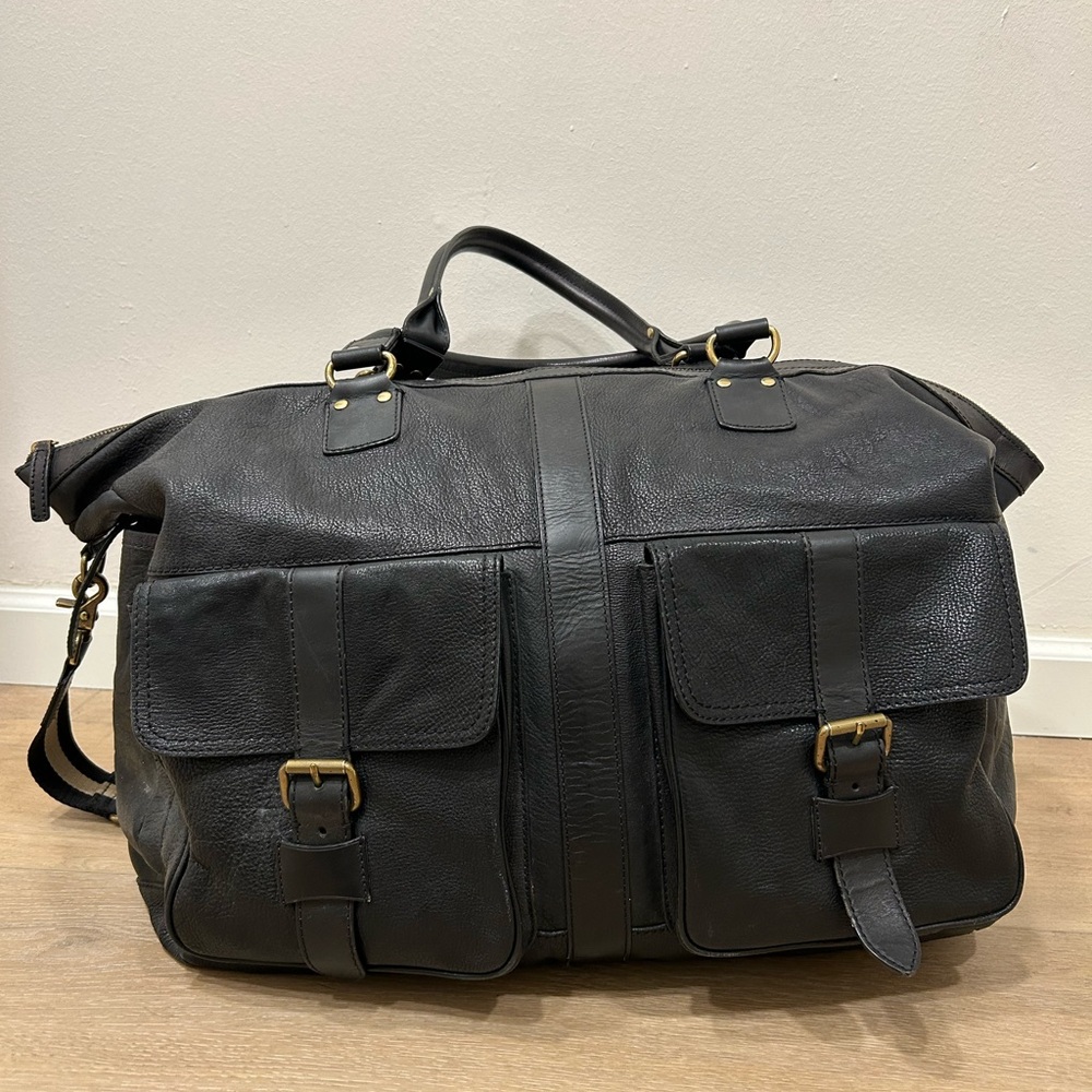 Banana Republic Black Leather Men's Weekender Bag